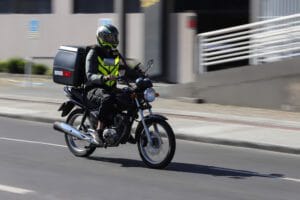 Motoboy Ajato entrega econômica